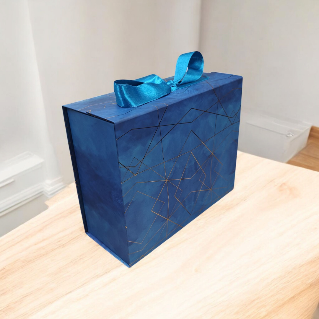 Foldable Golden Foil Finished Packaging Boxes (8*10*4)